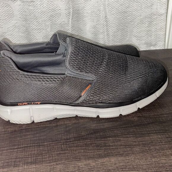 Skechers Men's Equalizer Double Play Slip-On Loafer, Size 11.5 - Picture 3 of 7